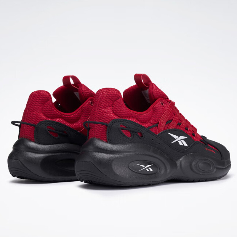 SEPATU BASKET REEBOK Solution Mid