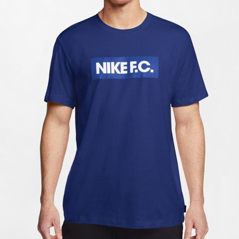 BAJU SNEAKERS NIKE Fc Tee Essentials Tee