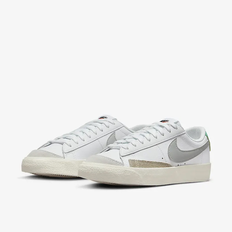 SEPATU SNEAKERS NIKE Blazer Low '77 GS