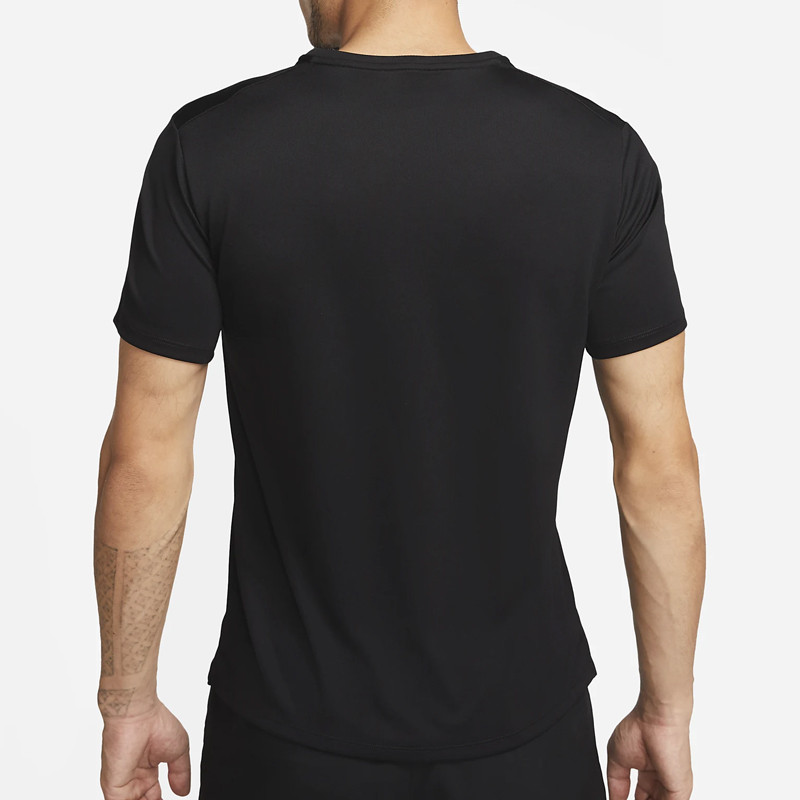 BAJU LARI NIKE Dri-FIT UV Miler Tee