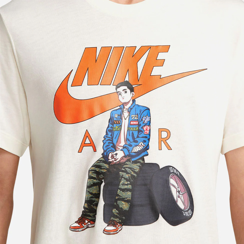 BAJU SNEAKERS NIKE Anime Tee