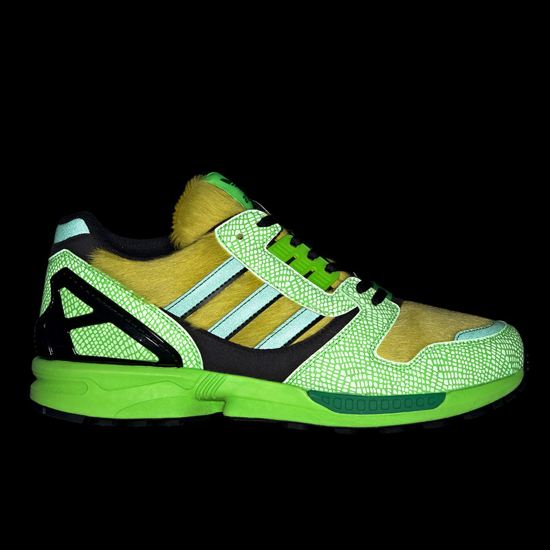 SEPATU SNEAKERS ADIDAS ZX 8000 X Atmos