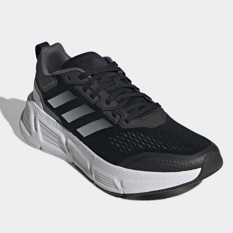 SEPATU LARI ADIDAS Questar