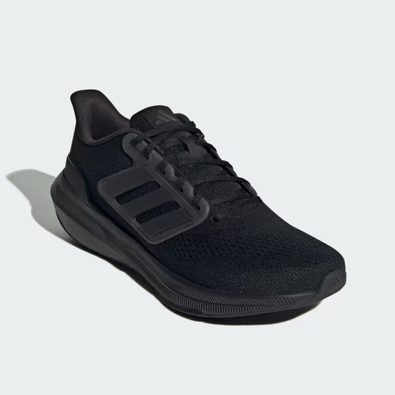 SEPATU LARI ADIDAS ULTRABOUNCE