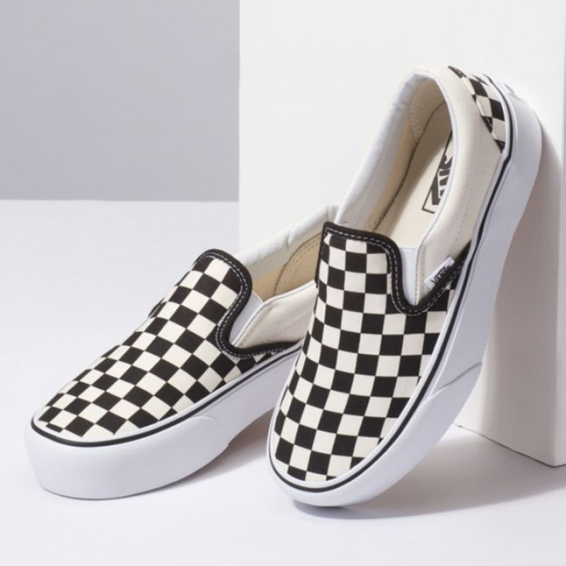 SEPATU SNEAKERS VANS Classic Platform Slip-On