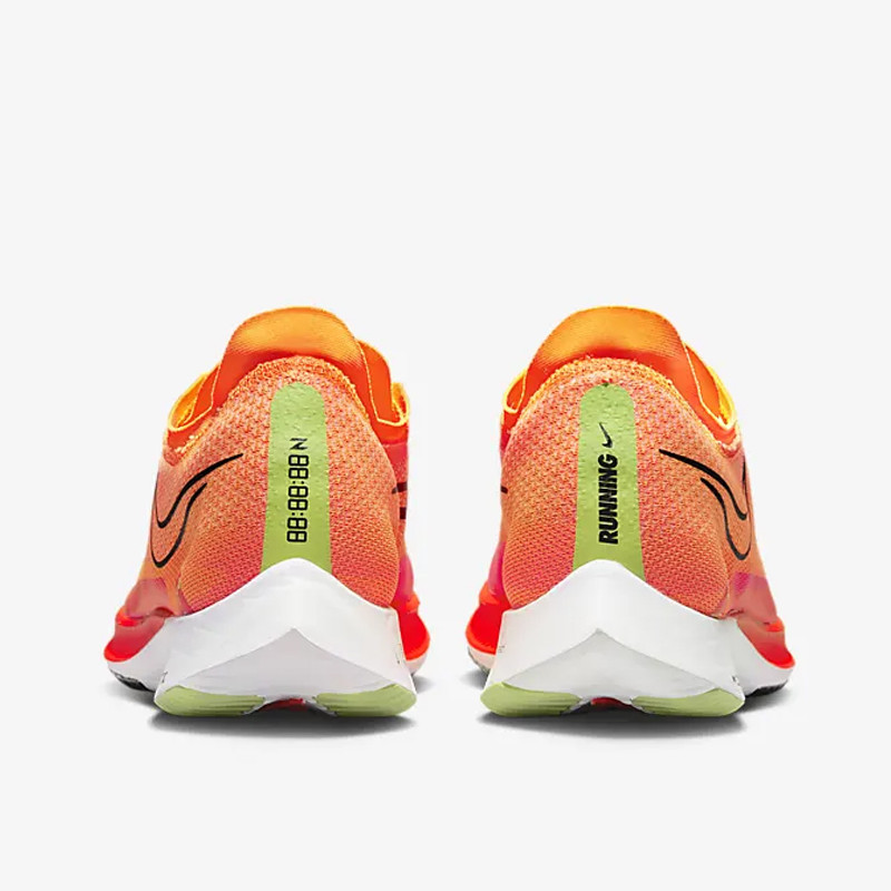 SEPATU LARI NIKE ZoomX Streakfly